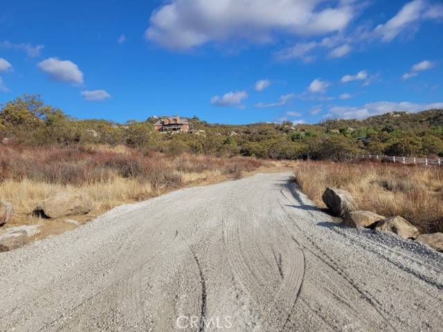 Aguanga, CA 92536,956 Crazy Horse Canyon Drive