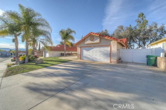 Murrieta, CA 92563,25424 Boxelder Drive