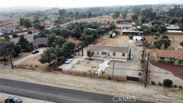 Perris, CA 92570,21673 Mountain Avenue