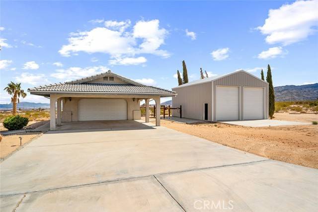 Twentynine Palms, CA 92277,5781 Easy Street