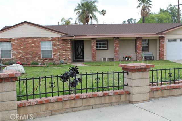 Riverside, CA 92504,5966 Tucson Court