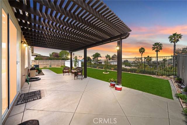 Lake Elsinore, CA 92532,35638 Desert Rose Way
