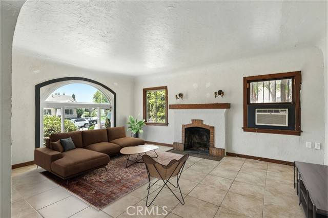 Pomona, CA 91768,541 Randolph Street