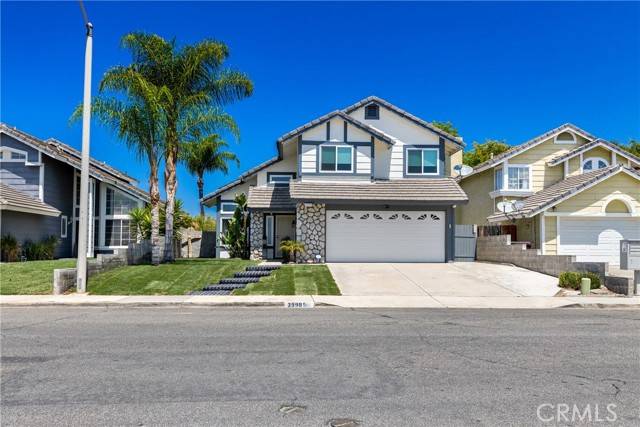 Murrieta, CA 92562,39985 Falcon Way