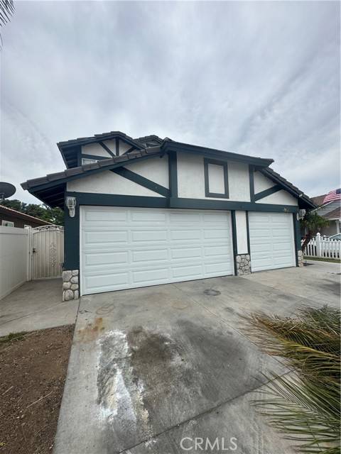 Perris, CA 92571,461 Camino Los Gallos