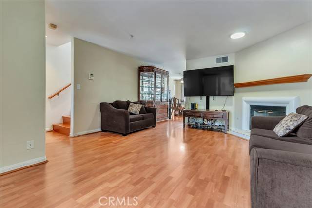 Panorama City (los Angeles), CA 91402,9216 Tobias Avenue #1