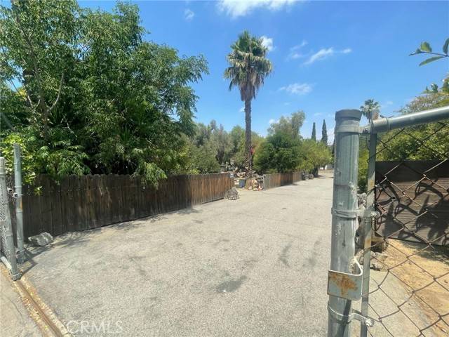 Corona, CA 92881,7891 Minnesota Road