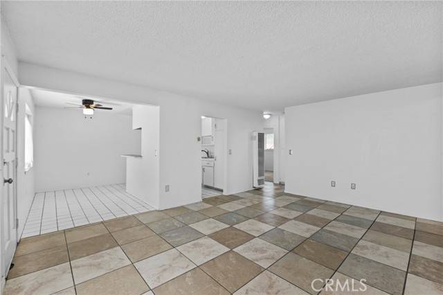 San Jacinto, CA 92583,315 S Mistletoe Avenue