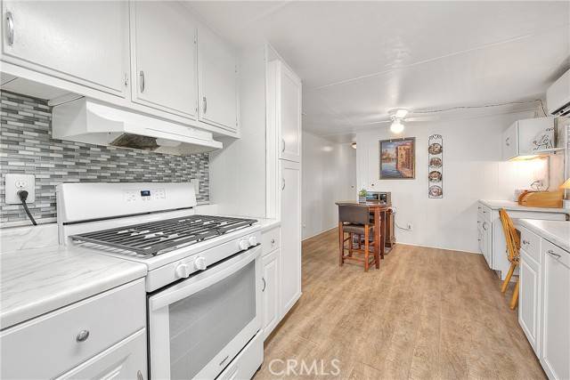 Hemet, CA 92543,332 Lyon #67