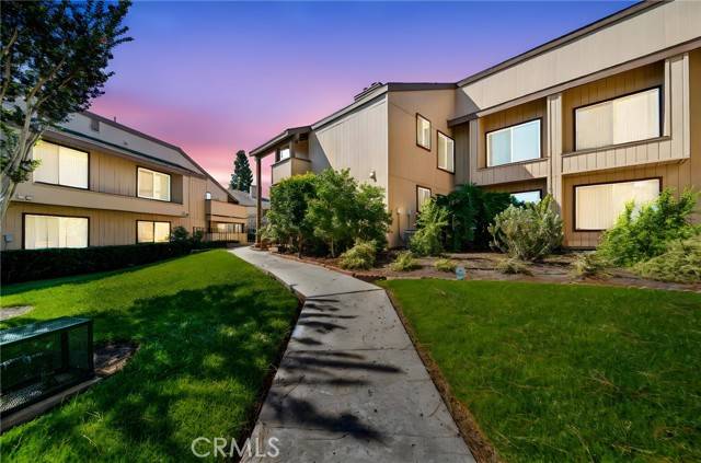 San Diego, CA 92115,6544 College Grove #68