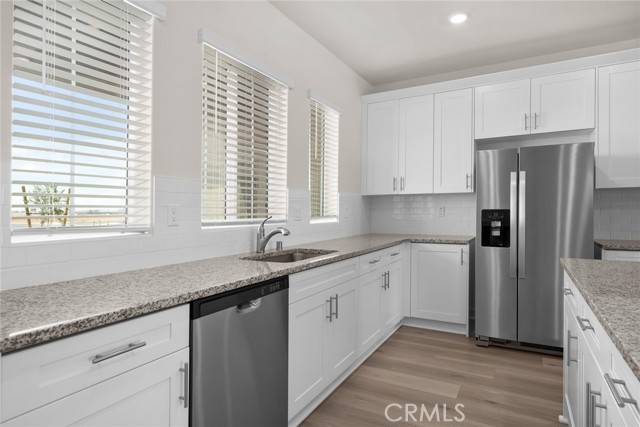 Apple Valley, CA 92307,14891 Desert Lily