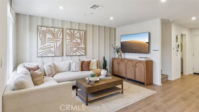 Fontana, CA 92336,6393 Sierra Vista Lane #4