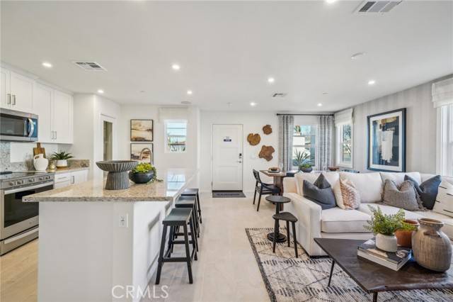 Fontana, CA 92336,16190 Lumia Way