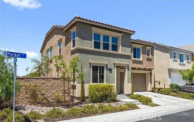 Lake Elsinore, CA 92532,24438 Parker