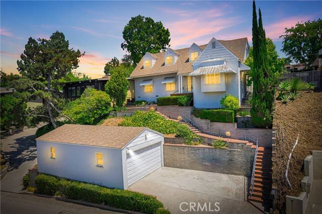 Silver Lake, CA 90039,2536 Micheltorena Street