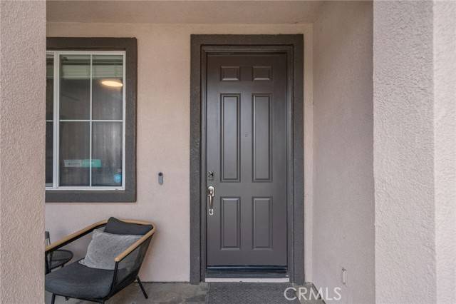 Eastvale, CA 92880,6927 Mockingbird Court