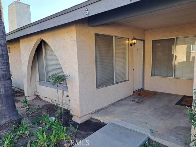 Riverside, CA 92507,2891 Canyon Crest Dr #5