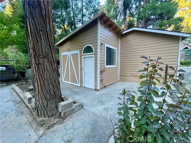 Crestline, CA 92325,622 Heatherly Lane