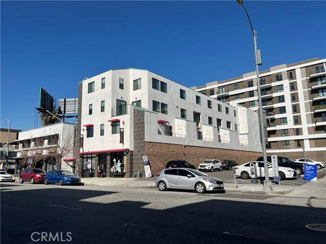 Long Beach, CA 90802,137 W 6th Street #301