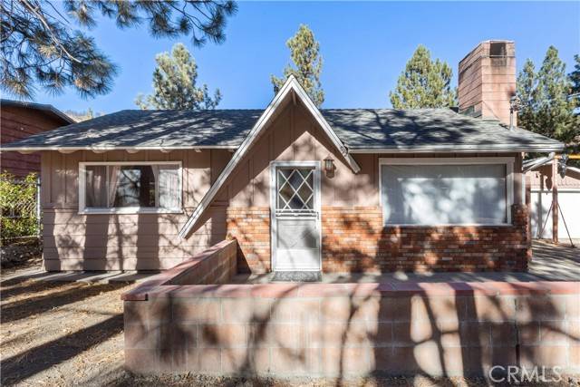 Wrightwood, CA 92397,592 Mountain View Avenue