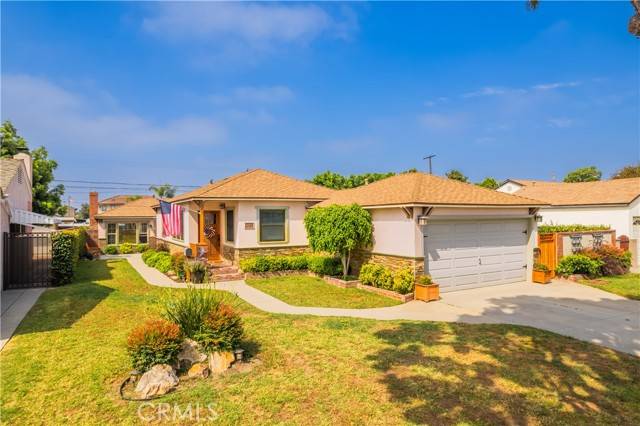 Downey, CA 90241,9052 Bigby Street