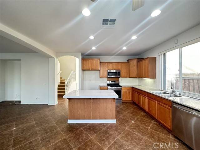 Eastvale, CA 92880,7144 Silverwood Drive