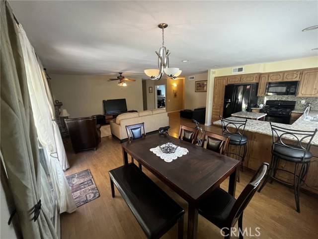 Newbury Park (thousand Oaks), CA 91320,3319 Holloway Street