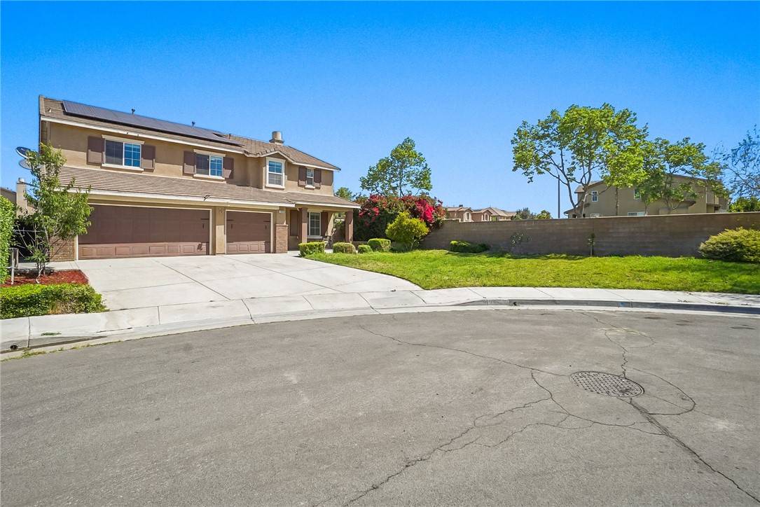 Eastvale, CA 92880,13608 Sagemont Court