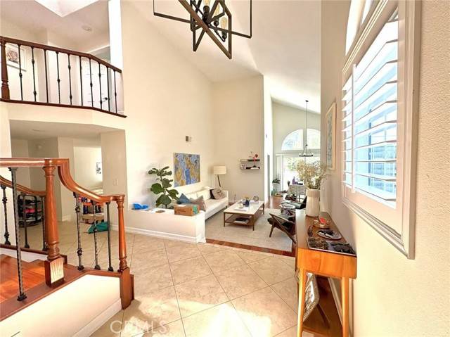 Irvine, CA 92614,72 Coral Lake #38