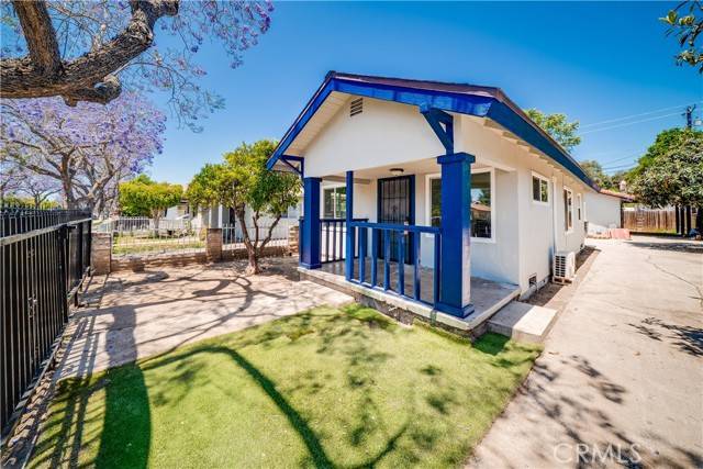 Santa Ana, CA 92703,1009 W Myrtle Street