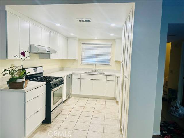 La Habra, CA 90631,1008 Las Lomas Drive #C