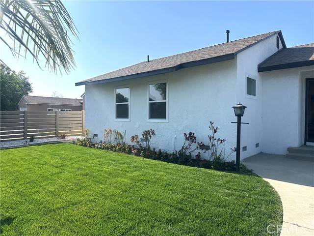 Van Nuys (los Angeles), CA 91406,16913 Covello Street