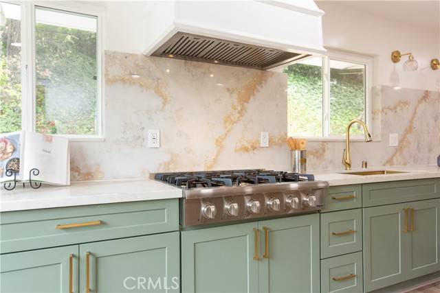 Sherman Oaks, CA 91403,14879 Jadestone Drive