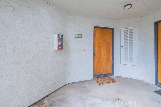 Pomona, CA 91766,7 Town And Country Road