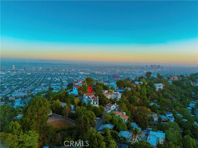 Los Angeles, CA 90046,8280 Grand View Drive