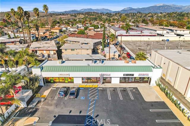 Pomona, CA 91768,1483 W Holt Avenue