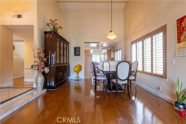 Yorba Linda, CA 92886,19931 Crestknoll Drive