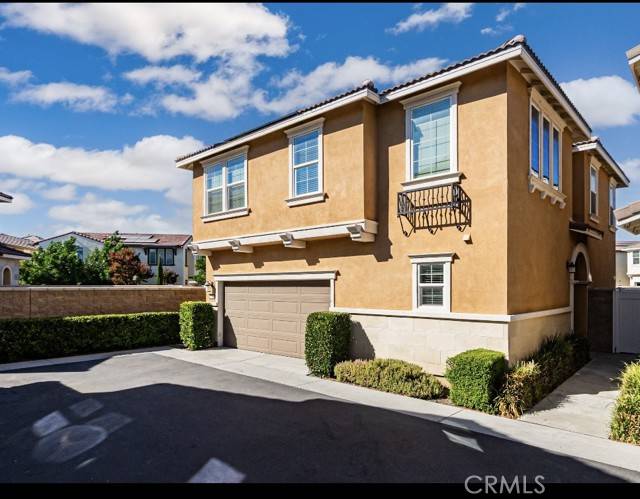 Eastvale, CA 92880,5857 Oatfield Ave