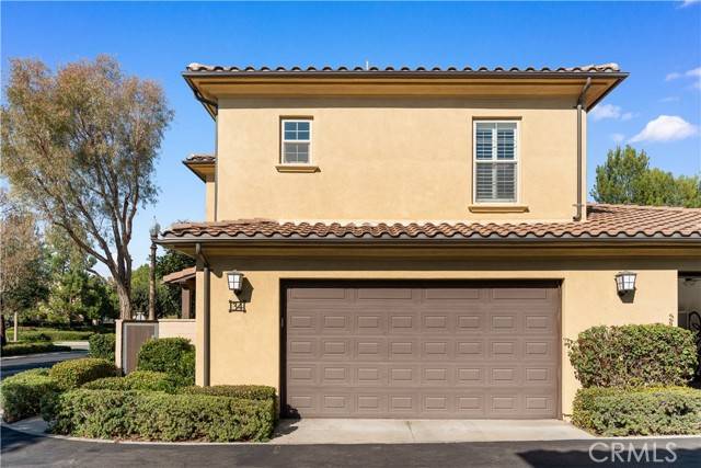 Irvine, CA 92618,34 Upperbend