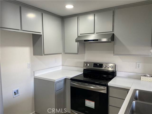 Ontario, CA 91762,960 Pinyon