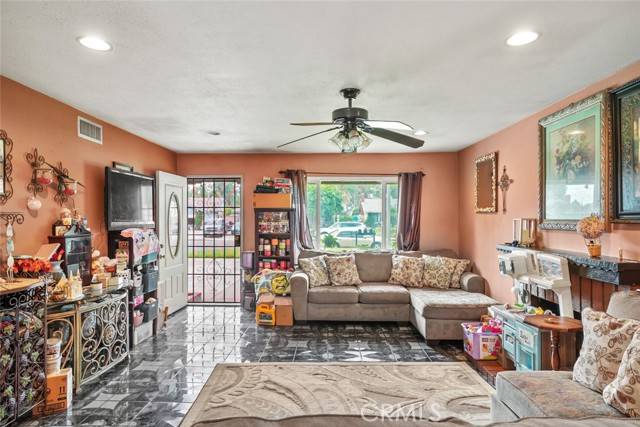 Ontario, CA 91761,2119 S Phoenix