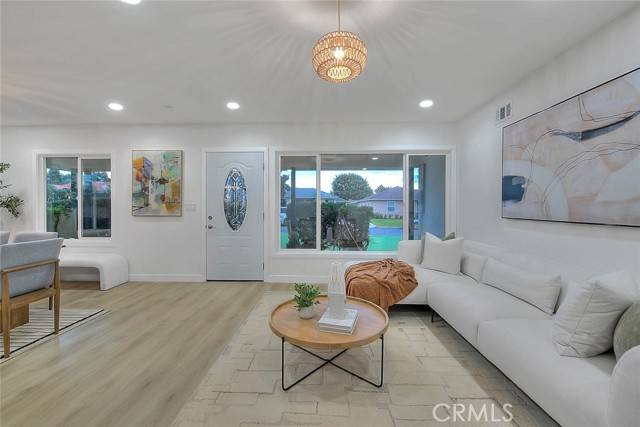 Whittier, CA 90601,5503 Mesagrove