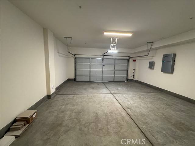 Eastvale, CA 92880,12868 Auburn