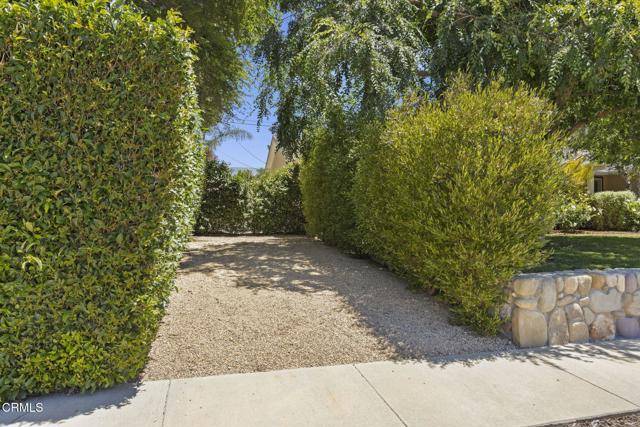 Ojai, CA 93023,1687 Kenewa Street