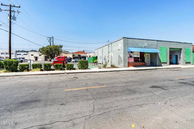 Santa Paula, CA 93060,933 Yale Street