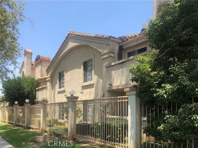 Paramount, CA 90723,7221 Petrol Street #14