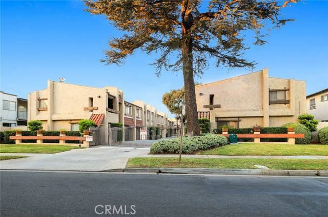 San Gabriel, CA 91776,327 E Live Oak Street #R