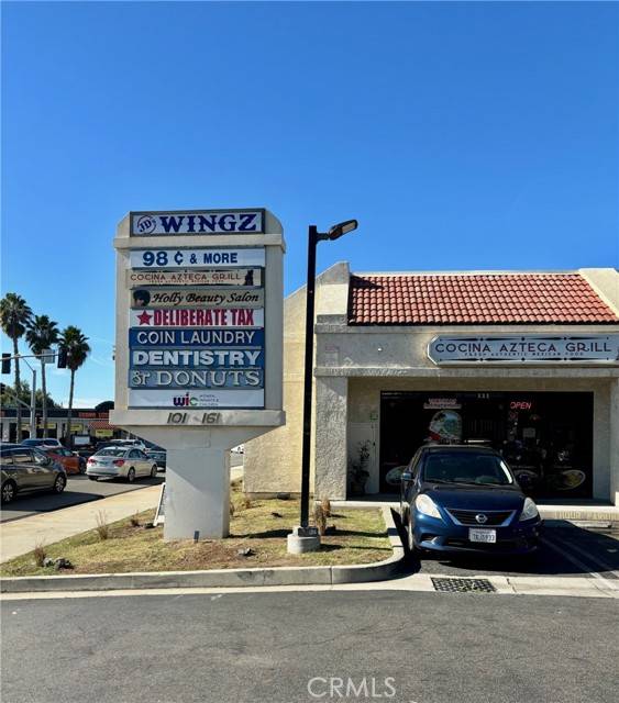 Placentia, CA 92870,149 E Chapman
