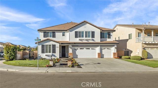 Eastvale, CA 92880,13768 Amberview Place