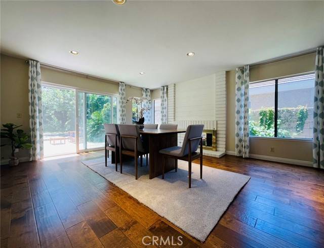 Irvine, CA 92620,22 Christamon East